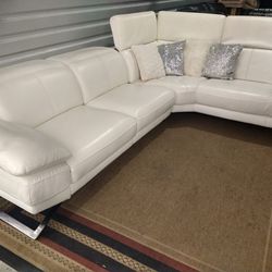 SECTIONAL GENUINE 100% LEATHER RECLINER ELECTRIC ⚡ WHITE COLOR.. DELIVERY SERVICE AVAILABLE 🚚💥🚚