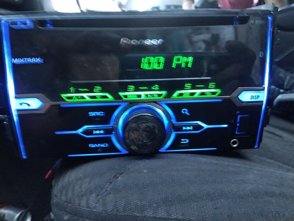 pioneer double din radio Like new