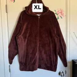 New Women's Sweater/Hoodie Size XL