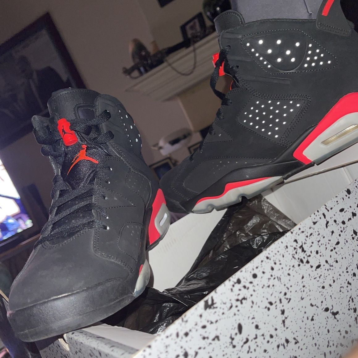 Nike Air Jordan 6 Infrared in