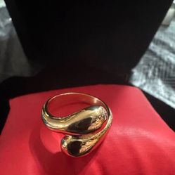Sculpture Metal Teardrop Bypass Ring 