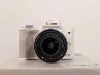 Canon EOS M50 Mark II + EF-M 15-45mm IS STM