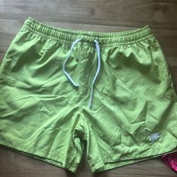 Nike Club shorts 