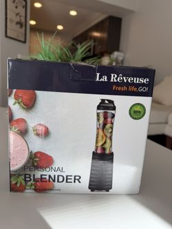 ✨ Brand New La Reveuse Personal Blender – $30 ✨