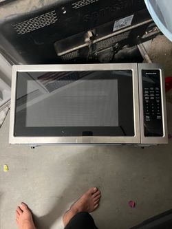 Broken kitchen aid microwave