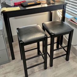 Bar Height Table With Stools