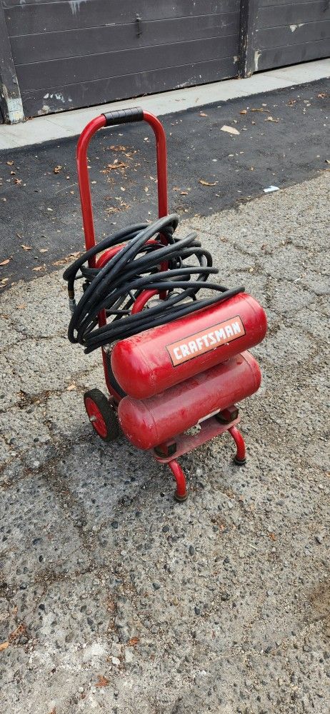 Craftsman Twin tank 4 Gallon Compressor