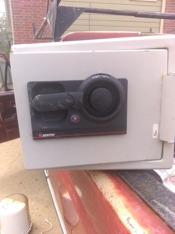 Sentry Safe Door Stuck In The Open Position For Sale In Grand Prairie Tx Offerup