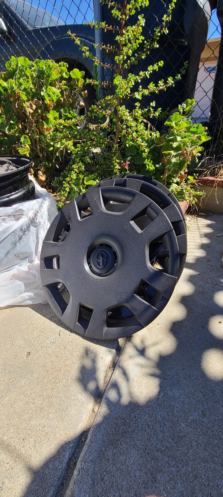 Painted OEM 2009 Scion xB Hubcaps for Sale in Redlands, CA OfferUp