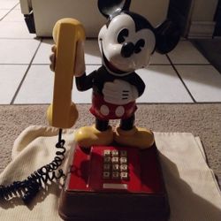 Vintage 1976 Mickey Mouse  Phone Landline Push Button Walt Disney retro 