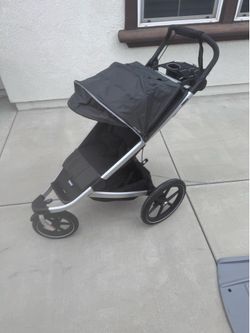 Thule trike stroller
