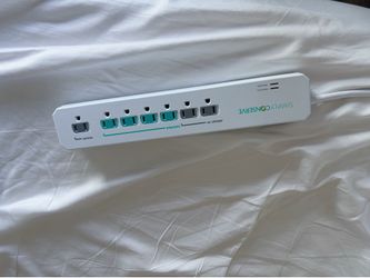 Outlet power strip (7 outlets)