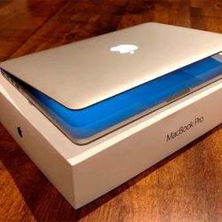 MacBook Pro Laptop 