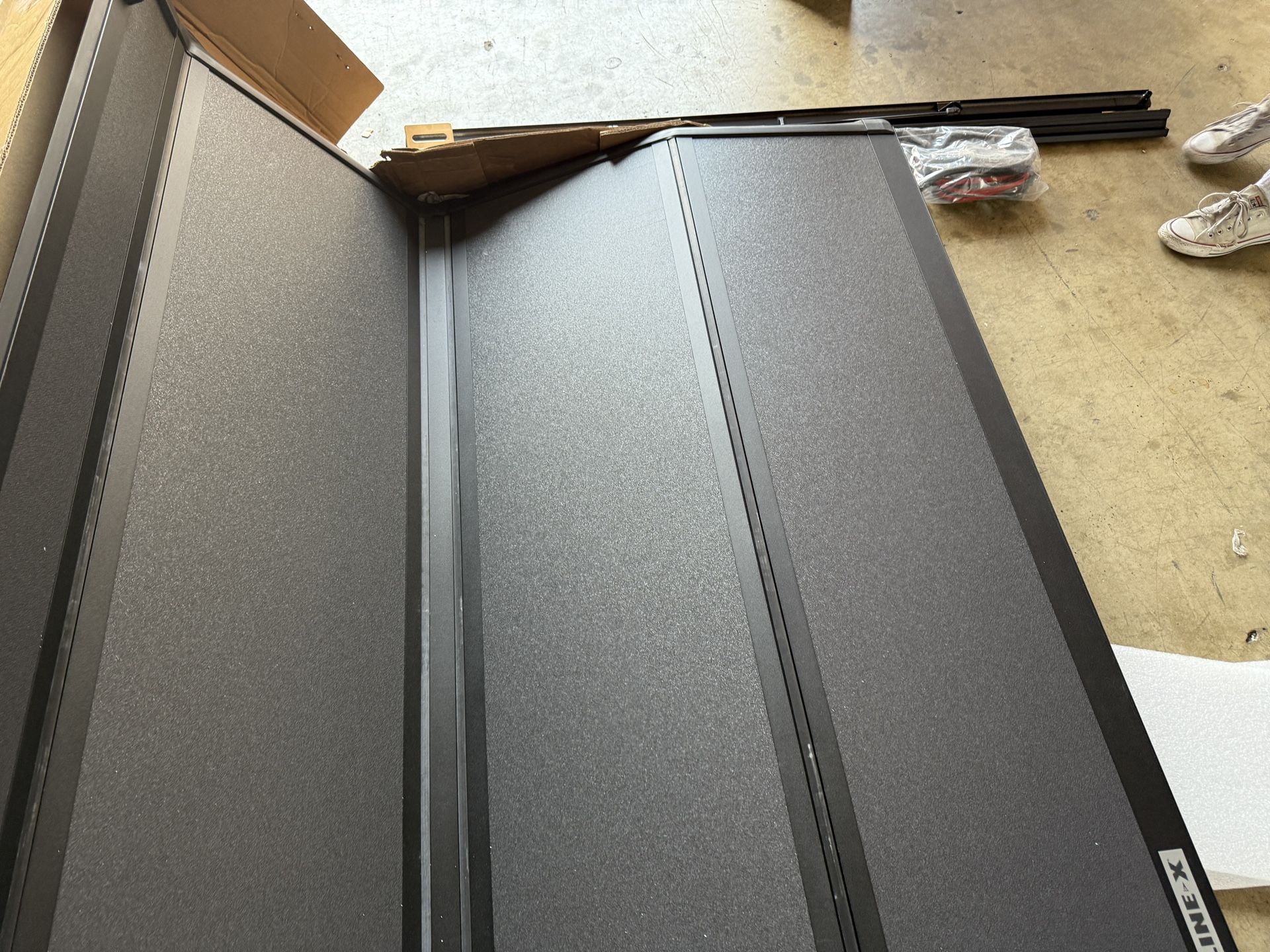 Truck Gear TG96227 Folding Cover for 19 to 22 Dodge Ram 1500 5.7' bed  (New Body style)