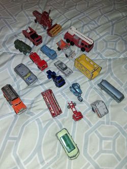 Vintage Diecast Toy Vehicle Lot (20+ Pieces)