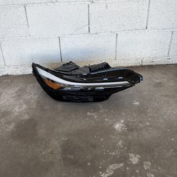 2024-2026 Hyndai Elantra right passenger side headlight