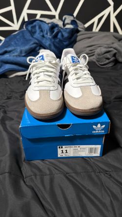 White adidas samba og