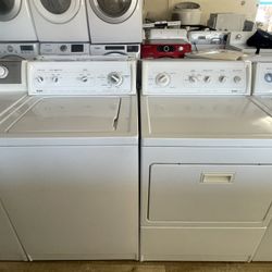 Kenmore Gas Dryer And Washer Set In Excellent Condition 