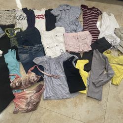 used good condition young girl's clothing size S. ( Usada Ropa De Jovencita Talla $ 
