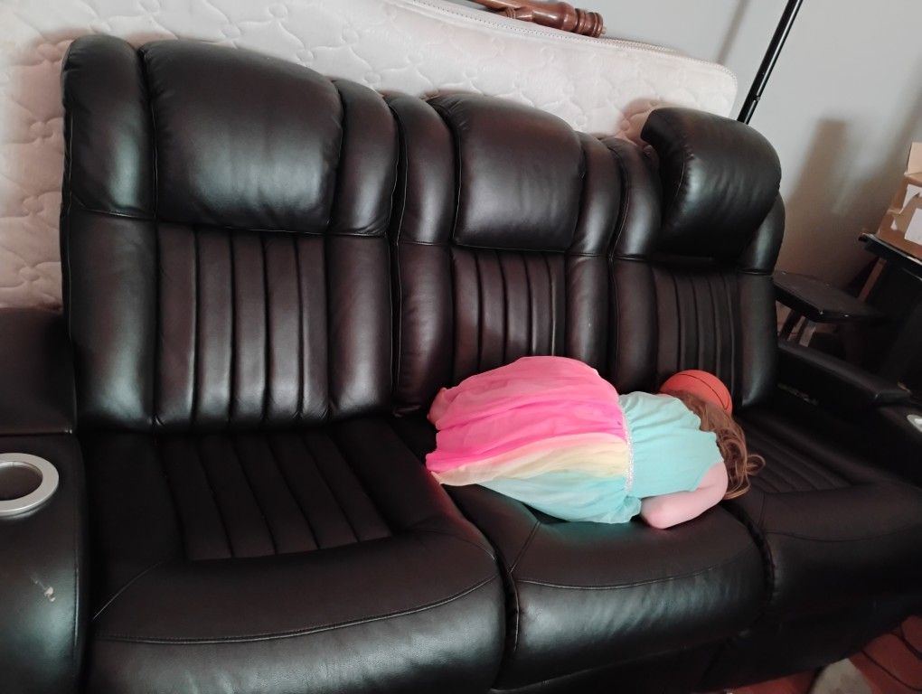 Leather Recliner With Led Lights Ànd Charge Ports