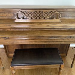 Piano (upright). Must Go