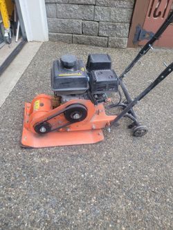Plate compactor