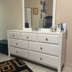 Queen Bed With Dresser WHITE