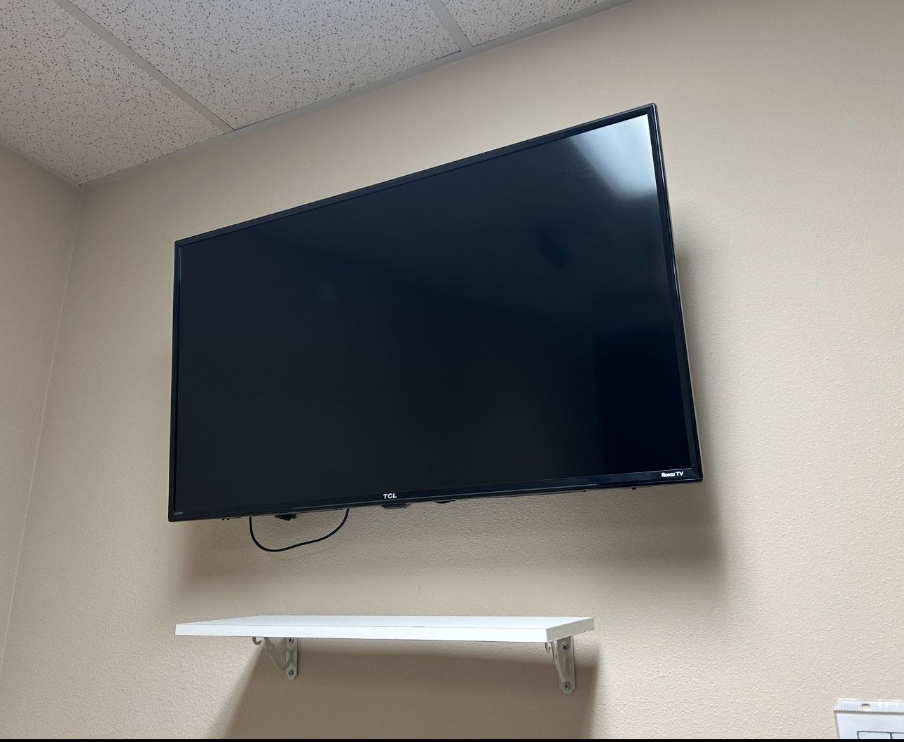 41 Inch TLC Roku Tv