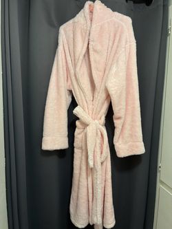 Brand new Robe
