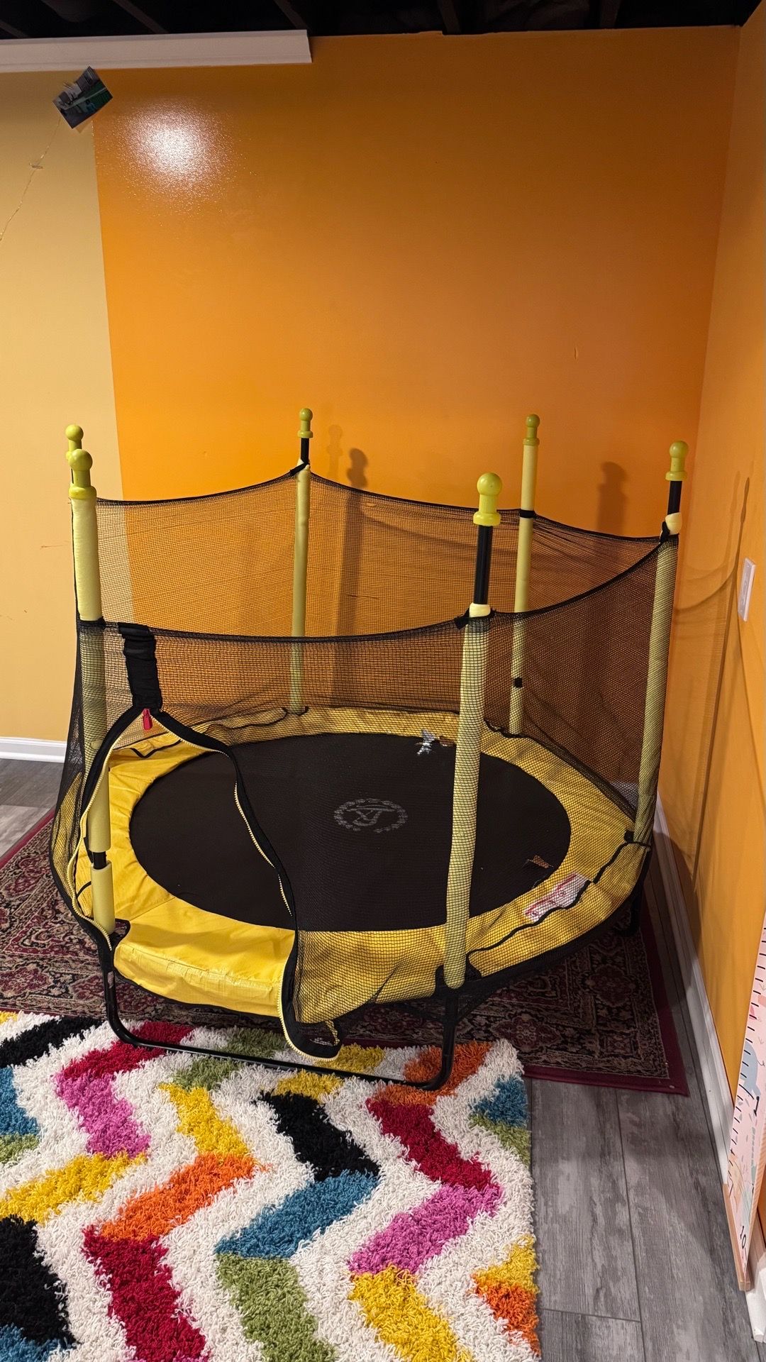 Kids indoor trampoline