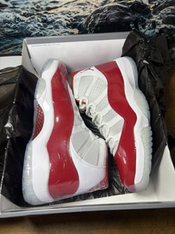 Air Jordan 11 Retro Cherry 2022