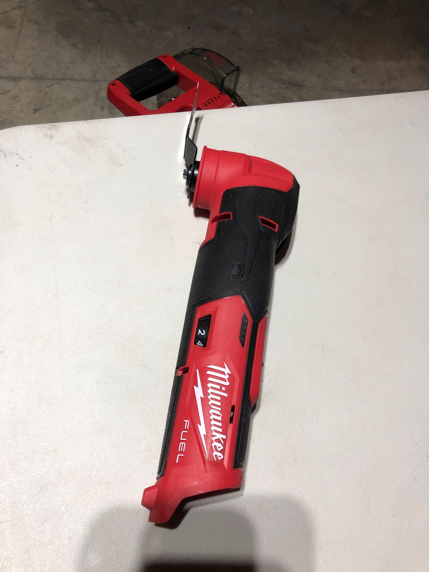 Milwaukee fuel m12 multitool