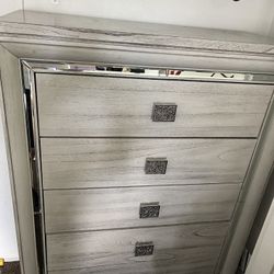 5 Drawer Grey Dresser 