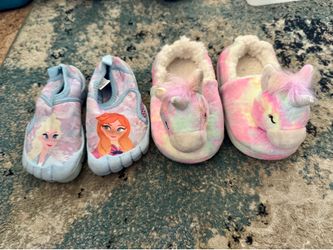 Girl water shoes and slippers