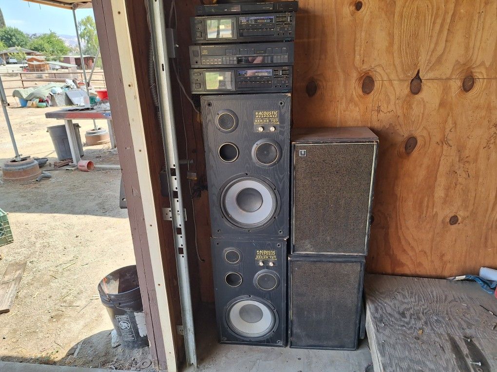 Marantz  Stereo  Components  & Speakers 