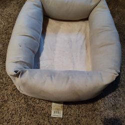 Pet Bed Cream  24x22x10h
