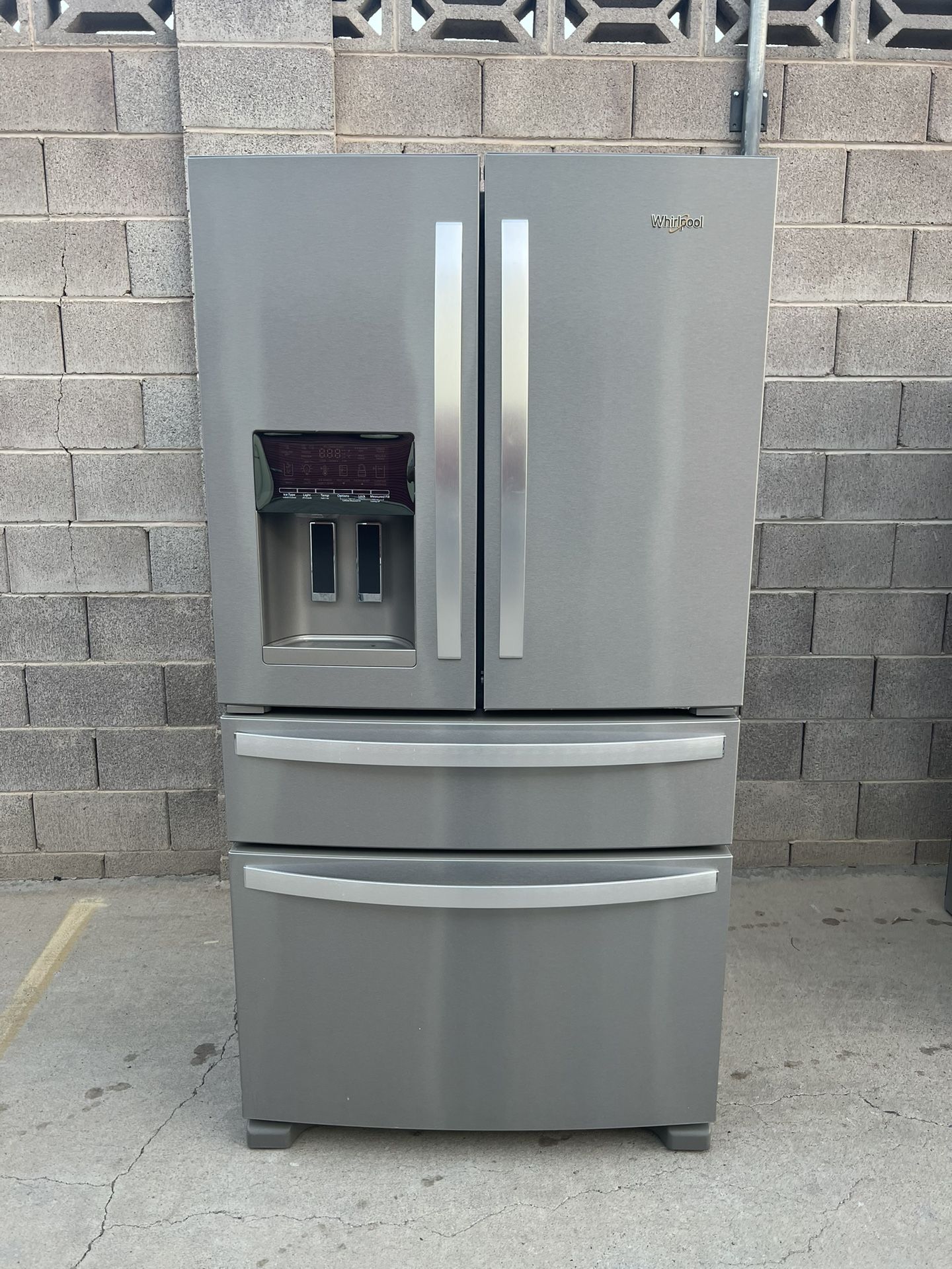 WHIRLPOOL REFRIGERATOR 