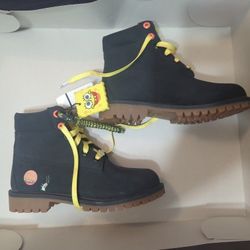 Boys Timberland SpongeBob Boots (Size 3.5)