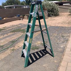 6’ Fiberglass Steps Ladder 