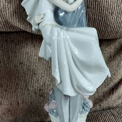 Lladro Wedding Figurine 