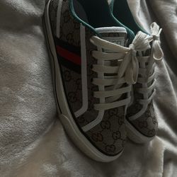 gucci shoes 7.5 woman