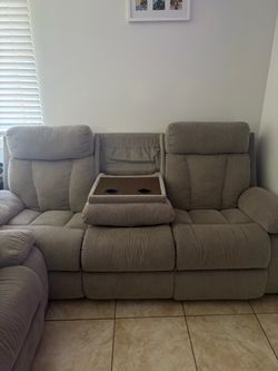 Grey comfort recliner couches