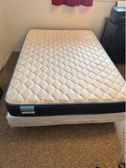 Full size mattress