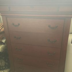 Dresser Set. 