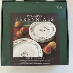Pfaltzgraff New In box 3 Sets Available Christmas Luncheon Plate And Platter Set