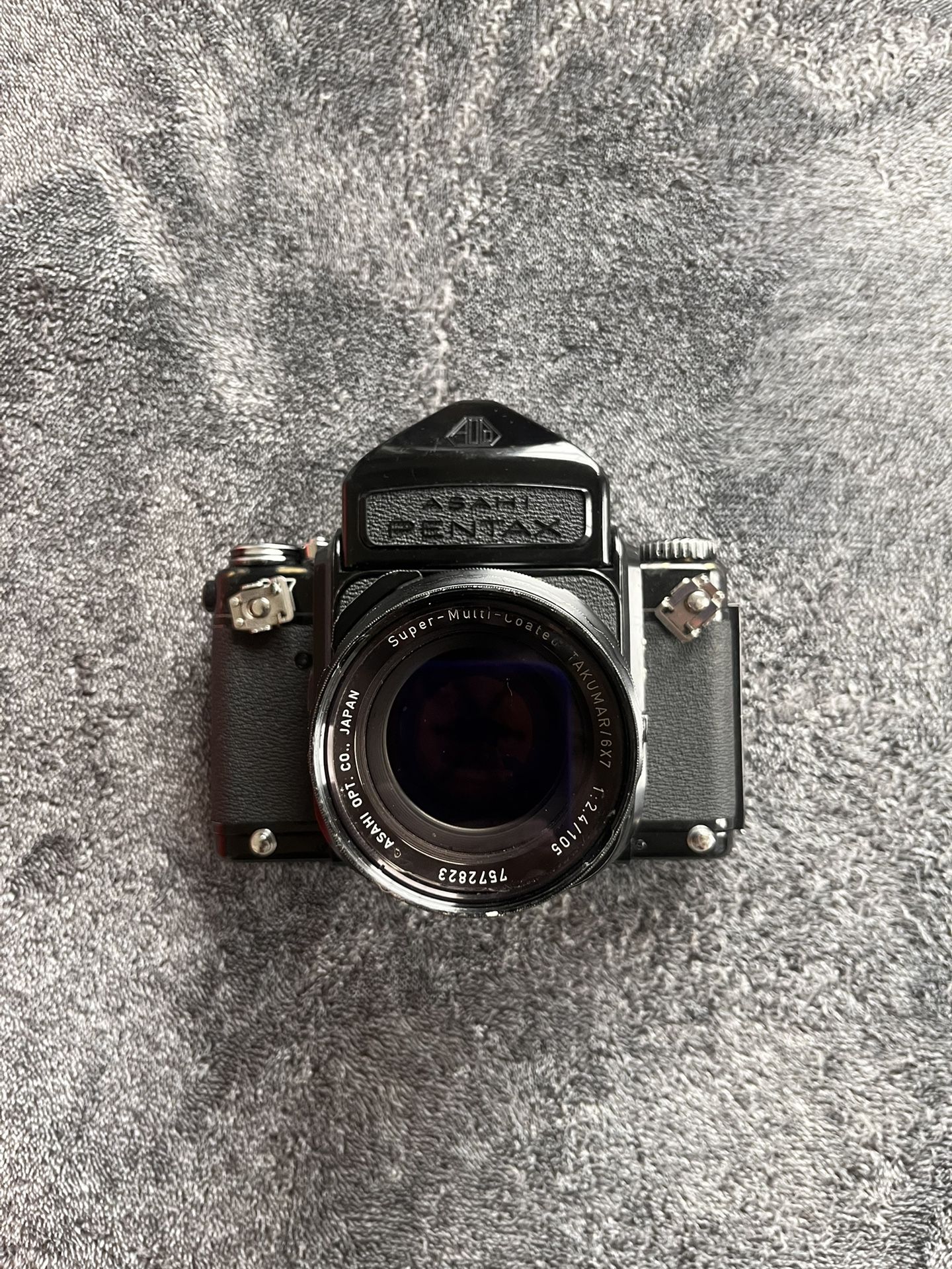 Pentax 6x7 MLU + 105mm 2.4 lens, prism finder and extension tubes 