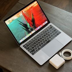 2019 MacBook Pro (i5) 16gb/512gb 
