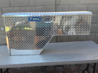 UWS Aluminum Diamond Plate Truck Tool Box