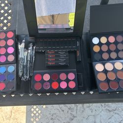 Pigments Cosmetics Make Up Kit