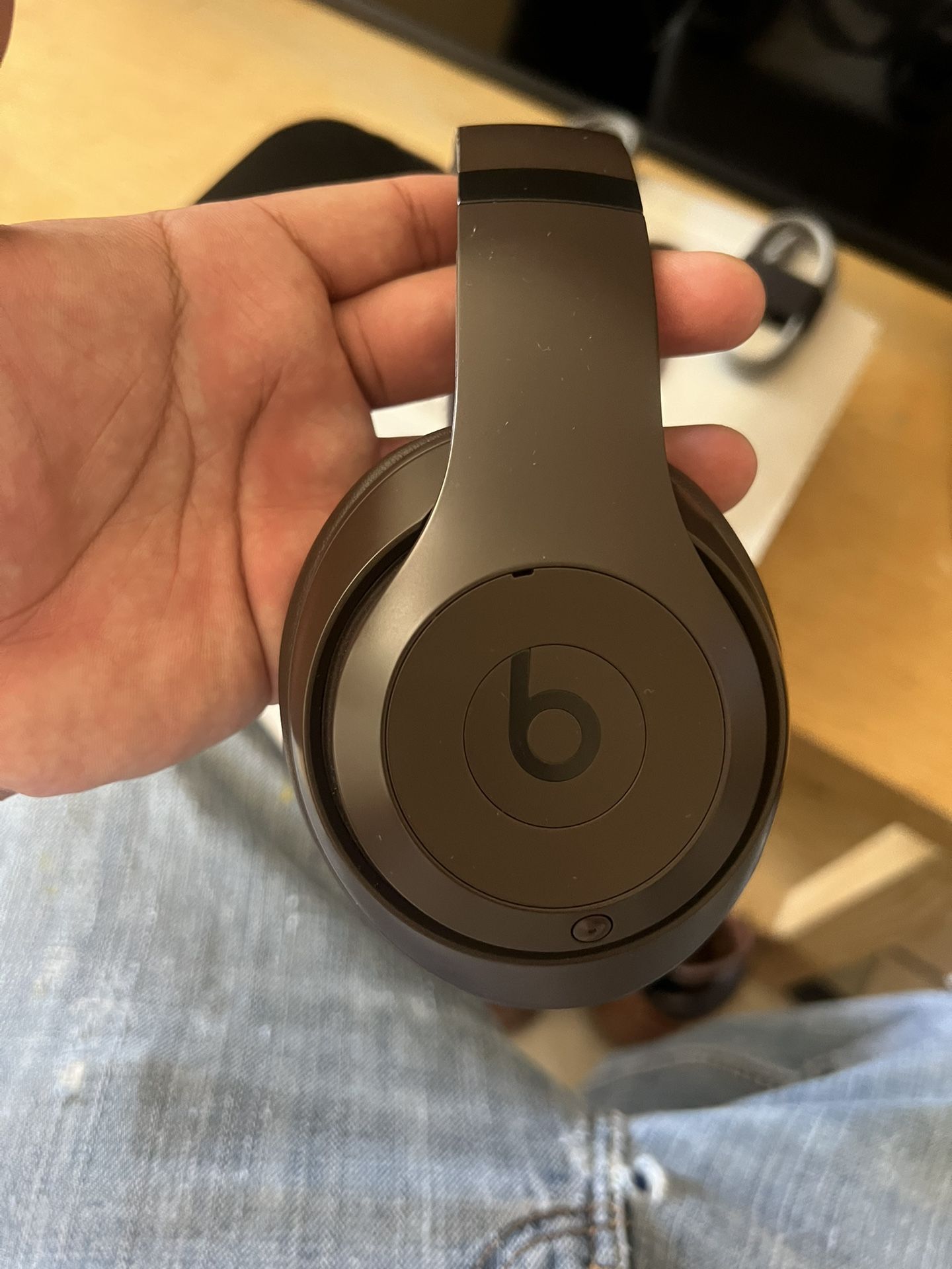 Beats Studio Pro